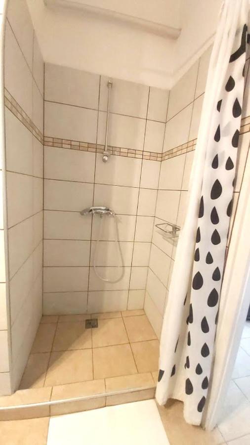 Eozin Apartman Pécs Exterior foto
